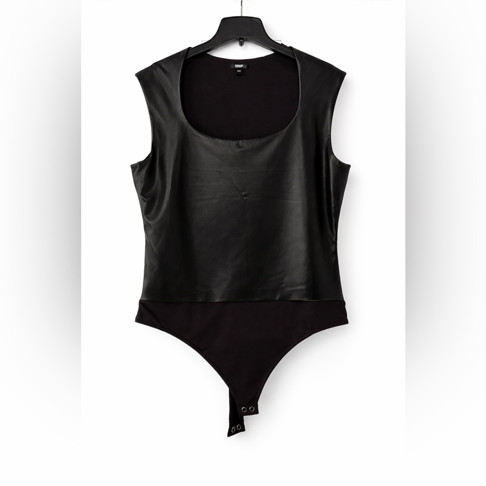 Express Best Contour Black Faux Leather Bodysuit – XL –